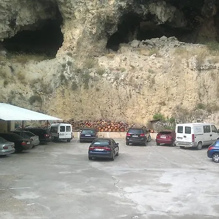 Hotel Yeste Hotel *